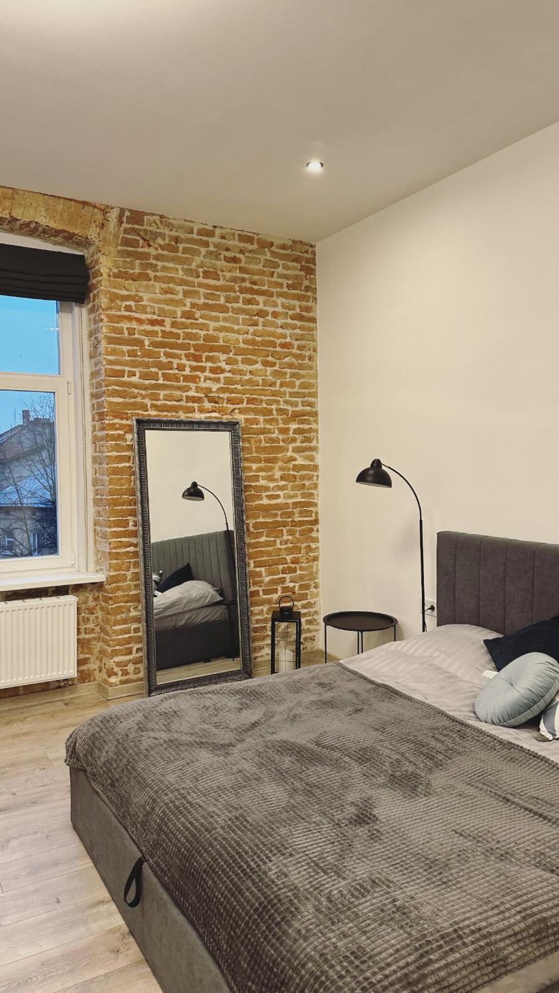 Apartment Vip Virmenska Street リヴィウ エクステリア 写真